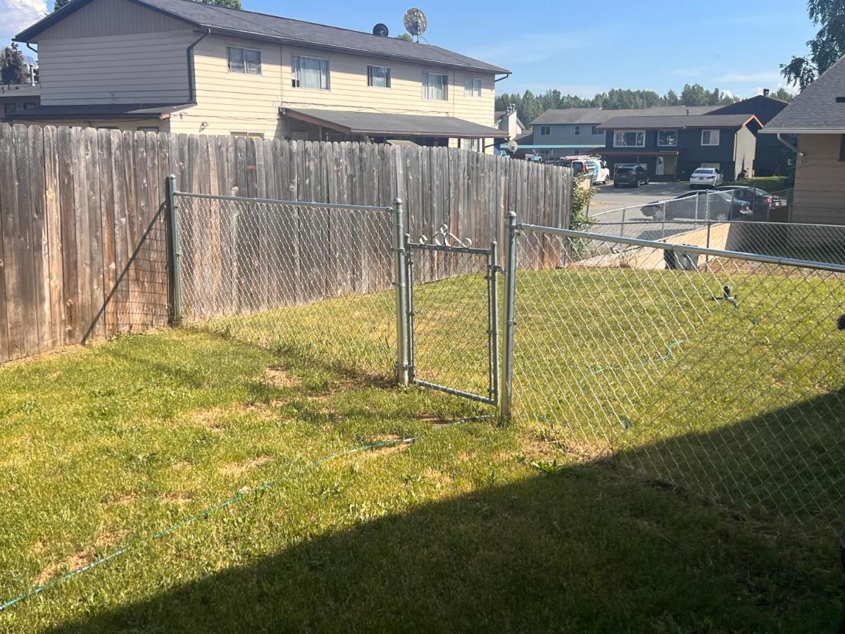Lovely Two Bedroom, Minutes Away From Downtown Anchorage Exterior photo